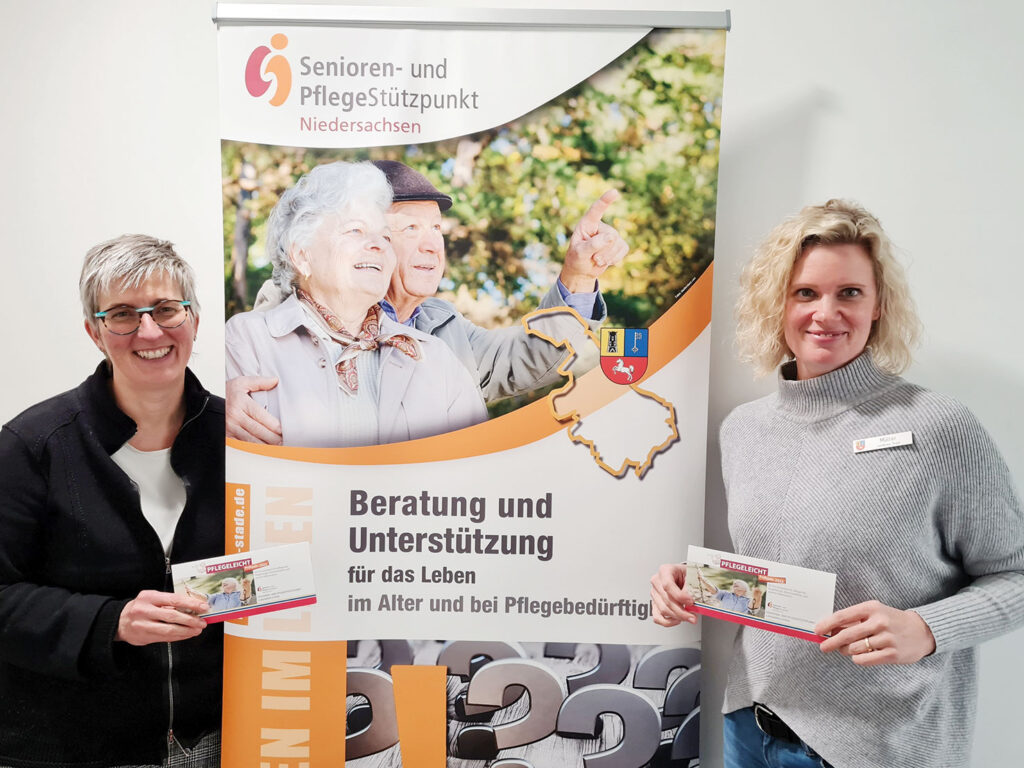 Von links: Sylvia Pankop und Ina Müller, Mitarbeiterinnen im Senioren- und Pflegestützpunkt. Foto: Bittina Pralow